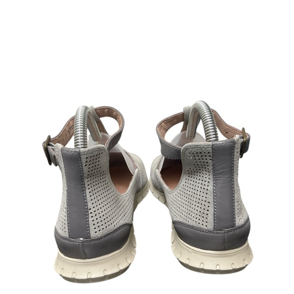 SUNDANCE Gray‎ Ankle Strap Perforated Flats T Strap 37 - Picture 5 of 6